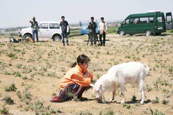 『旅のおわり世界のはじまり』（C）2019「旅のおわり世界のはじまり」製作委員会／UZBEKKINO