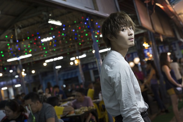 猪野広樹写真集 彩-IRO-／（C）KADOKAWA