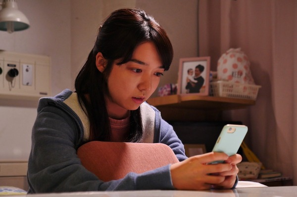 「世にも奇妙な物語 ’19雨の特別編」永遠のヒーロー　（C）フジテレビ