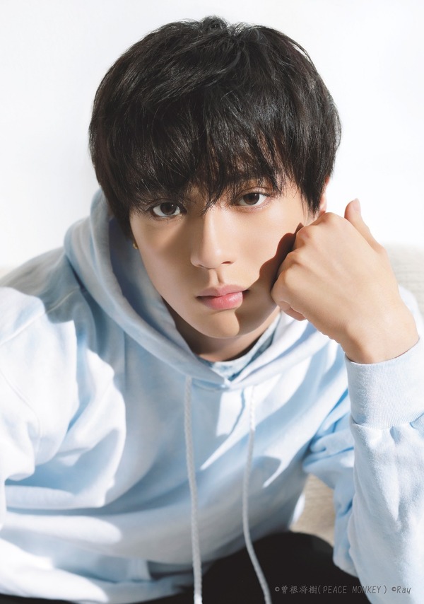 「同期のサクラ」に出演する新田真剣佑 (c)曽根将樹(PEACE MONKEY)(c)Ray