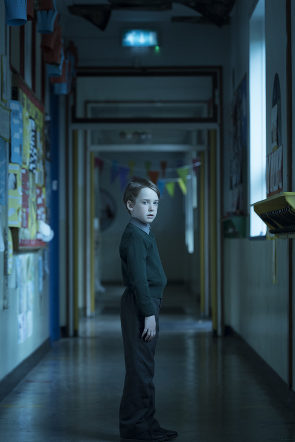 『ホール・イン・ザ・グラウンド』