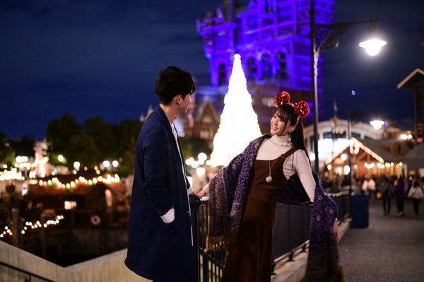 ロマンティック過多！夜景さんぽでXmasのシーを満喫(C) Disney