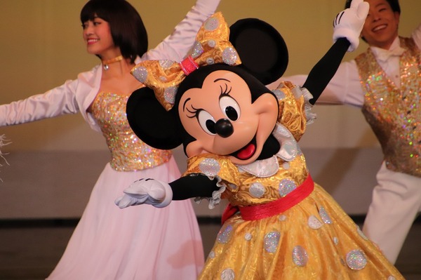 新成人のみなさんおめでとうございます☆令和元年度浦安市成人式(C) Disney