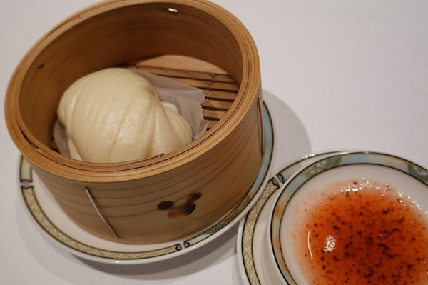 ローストダックが絶品！(C) Disney