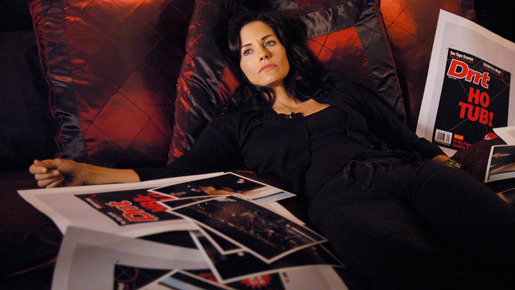 「dirt／ダート：セレブが恐れる女」-(C) Buena Vista Home Entertainment, Inc., ABC Studios and Bluebush Productions, LLC. 