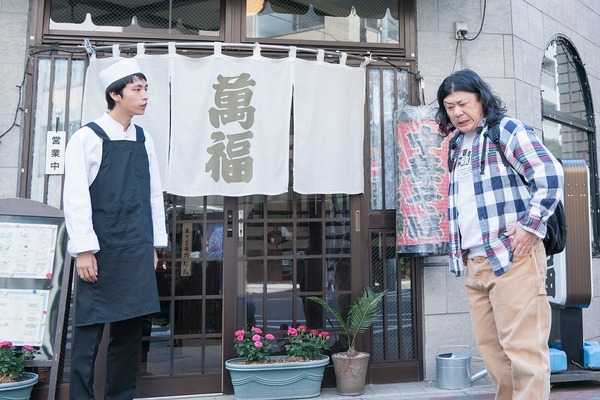 萬福 編／「銀座黒猫物語」(C)SPEJ　KANSAI TV