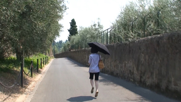 『モデル 雅子 を追う旅』（C）2019 Masako, mon ange.