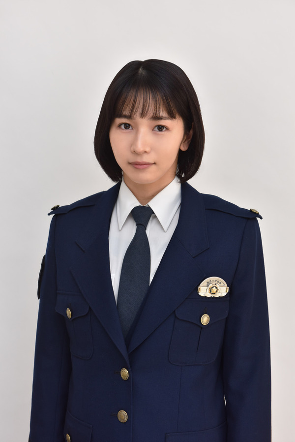 傳谷英里香／鷹木真琴役「未満警察」