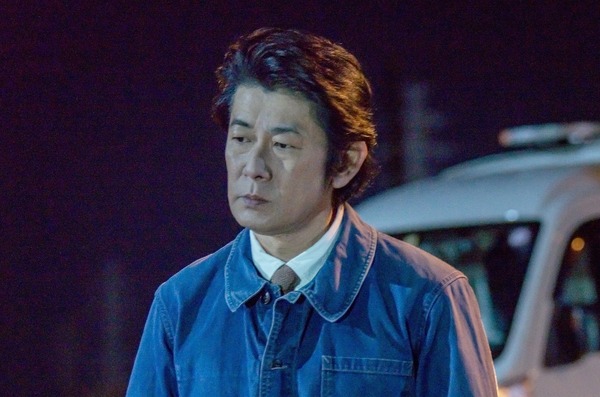 『空に住む』謎の人（C）2020 HIGH BROW CINEMA