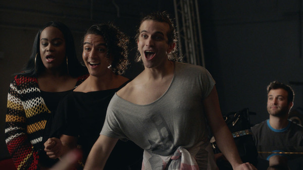 『ステージ・マザー』 (C) 2019 Stage Mother, LLC All Rights Reserved.