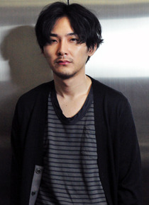 『I’M FLASH！』松田龍平／photo：Naoki Kurozu