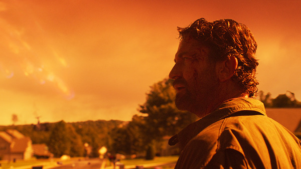 『グリーンランドー地球最後の2日間ー』（C）2020 STX FINANCING, LLC.  ALL RIGHTS RESERVED.