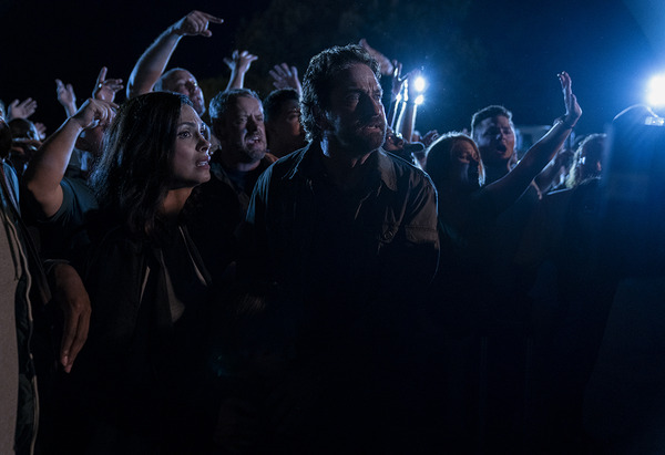 『グリーンランドー地球最後の2日間ー』（C）2020 STX FINANCING, LLC.  ALL RIGHTS RESERVED.