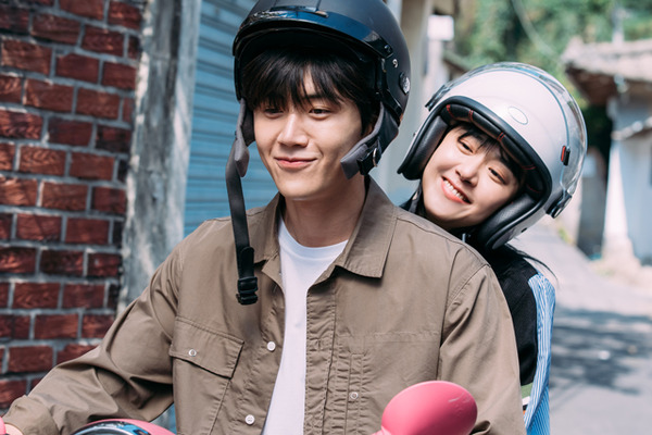 「君のハートを捕まえろ！～Catch the Ghost～」　(C)STUDIO DRAGON CORPORATION