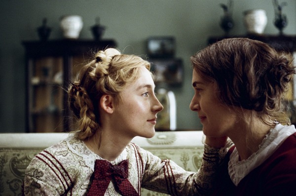 『アンモナイトの目覚め』（C）2020 The British Film Institute, British Broadcasting Corporation & Fossil Films Limited