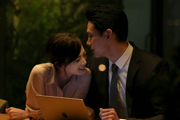 『めまい 窓越しの想い』 （C） 2019 FILM DOROTHY All Rights Reserved.