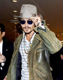 『パイレーツ・オブ・カリビアン/デッドマンズ・チェスト』来日サブ２