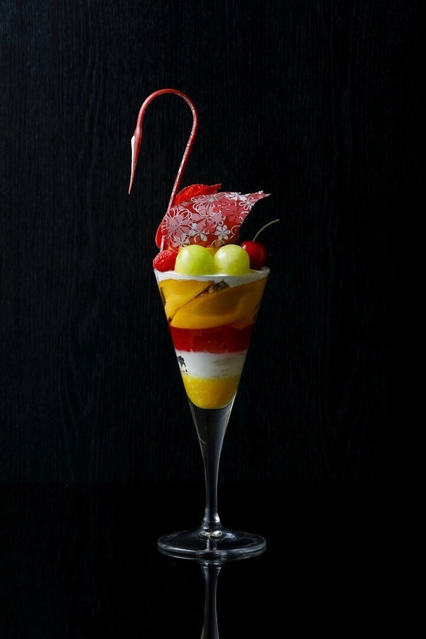 ​パフェ・スワン “エクラタン”