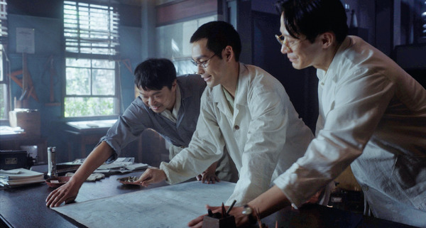 『映画 太陽の子』（C）2021 ELEVEN ARTS STUDIOS / 「太陽の子」フィルムパートナーズ