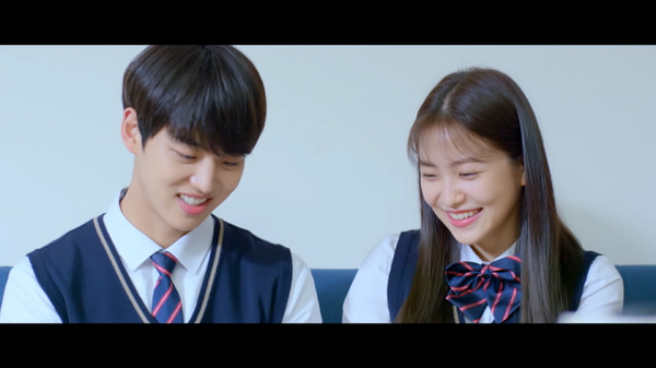 「ブルーバースデー」　（C）PLAYLIST