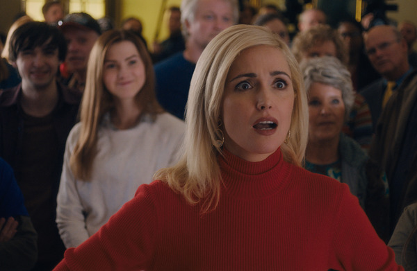 『スイング・ステート』(C)2021 Focus Features, LLC. All Rights Reserved