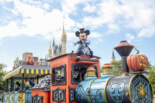 「ミッキー＆フレンズのグリーティングパレード：ハロウィーンバージョン」