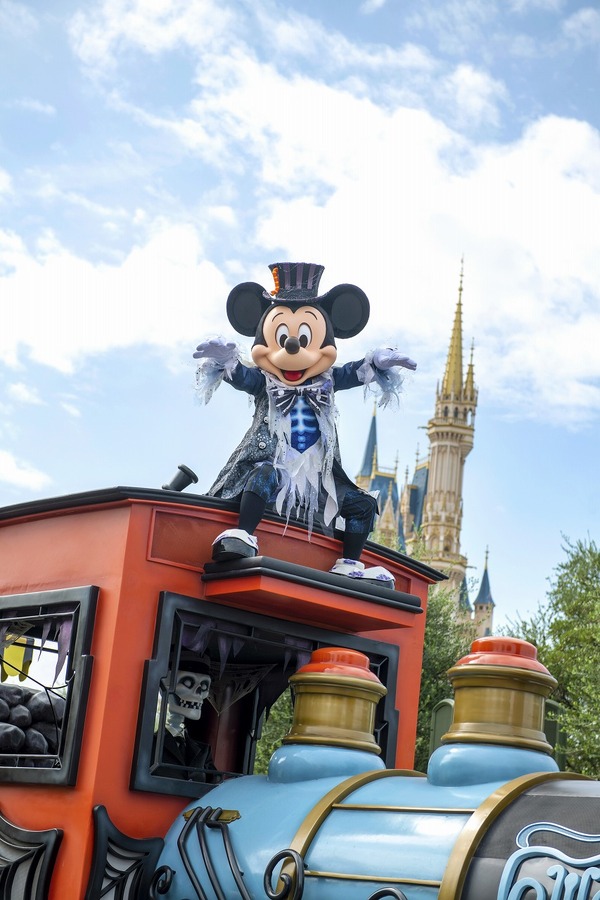 「ミッキー＆フレンズのグリーティングパレード：ハロウィーンバージョン」