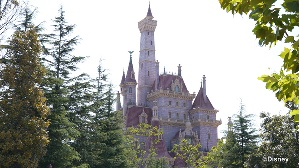 美女と野獣エリアの「ガイドツアーキャスト」に密着！