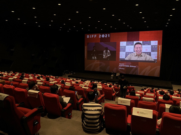 『さがす』片山慎三監督・釜山国際映画祭サイド（C）2022『さがす』製作委員会