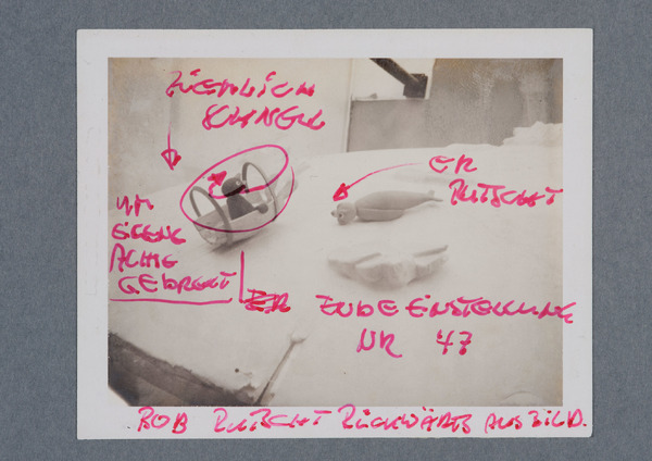 「ピングー展」原作者の直筆写真メモ(C)2021 JOKER