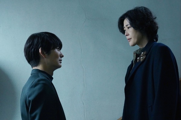 私たちが直面するであろう未来を描いたSF『Arc アーク』、小説と映画の間にある創造的な違いを味わう