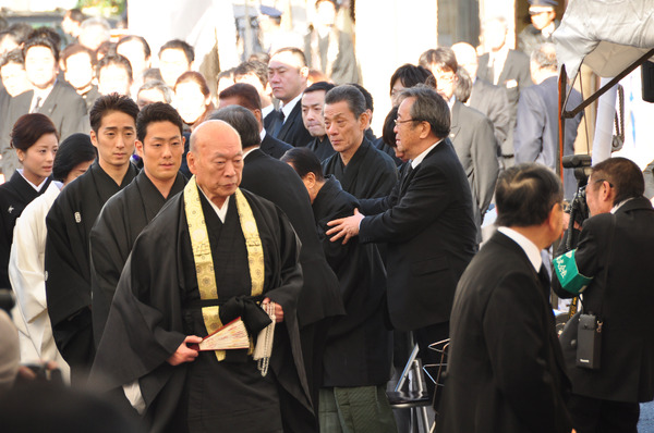 中村勘三郎さん告別式