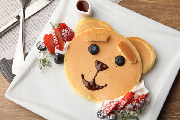 「メープルが香るテッドのふわふわパンケーキ　～ジョンの願いに魔法をかけて～」