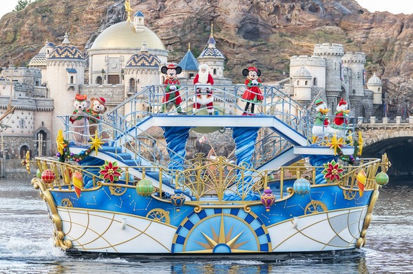 「パーフェクト・クリスマス」バージョンがスタート！As to Disney artwork, logos and properties： (C) Disney