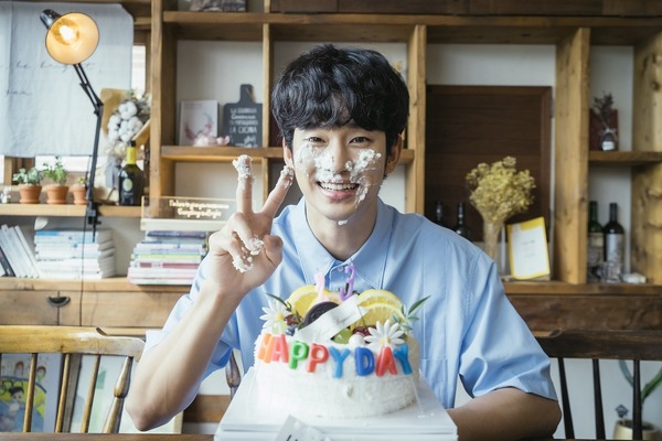 「ある日～真実のベール」(C)2021.Chorokbaem Media/The Studio M.all rights reserved