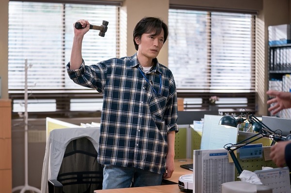 「大丈夫じゃない大人たち～オフィス・サバイバル～」（c）2021MBC