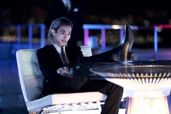 『嘘喰い』（C）迫稔雄／集英社 （C）2022映画「嘘喰い」製作委員会