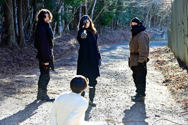 「君と世界が終わる日に」Season3