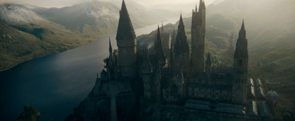 『ファンタスティック・ビーストとダンブルドアの秘密』（C） 2022 Warner Bros. Ent. All Rights Reserved<br>Wizarding WorldTM Publishing Rights （C） J.K. Rowling<br>WIZARDING WORLD and all related characters and elements are trademarks of and （C） Warner Bros. Entertainment Inc.