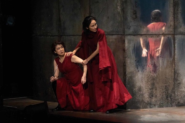 パルコ・プロデュース2021「ジュリアス・シーザー」　撮影:加藤幸広