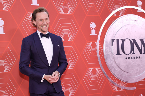 トム・ヒドルストン Photo by Jamie McCarthy/Getty Images for Tony Awards Productions