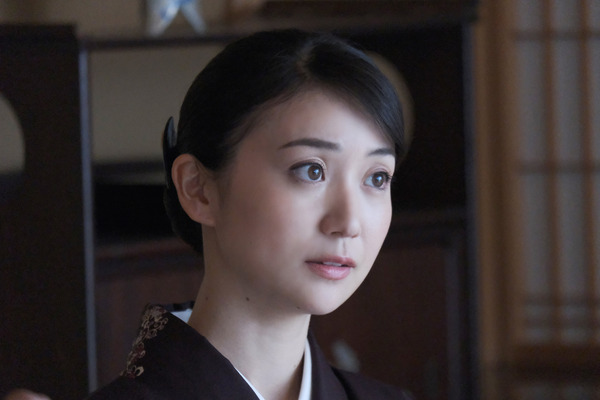 『天間荘の三姉妹』大島優子　(C)2022 高橋ツトム/集英社/天間荘製作委員会