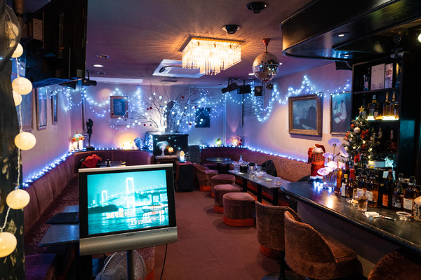 Huluオリジナル「あなたに聴かせたい歌があるんだ」（C）HJホールディングス