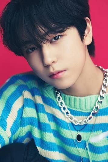 デビュー組　TAKI　（C）HYBE LABELS JAPAN