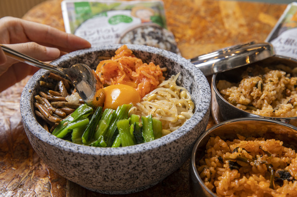 Qoo10 Presents「ドラマ観ながら、なに食べよ？」＃3 ビビンバ