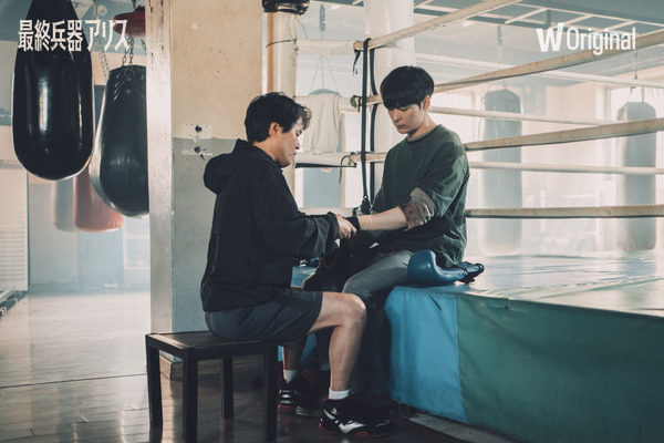 WATCHAオリジナルドラマ「最終兵器アリス」WATCHA提供