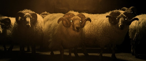 『LAMB／ラム』（C）2021 GO TO SHEEP, BLACK SPARK FILM &TV, MADANTS, FILM I VAST, CHIMNEY, RABBIT HOLE ALICJA GRAWON-JAKSIK, HELGI JÓHANNSSON