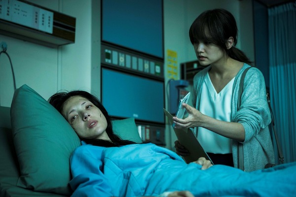 『紅い服の少女 第二章 真実』©2017 The Tag-Along Co., Ltd