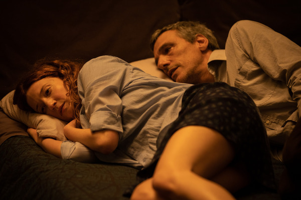 『3つの鍵』アルバ・ロルヴァケル＆ステファノ・ディオニジ　© 2021 Sacher Film Fandango Le Pacte