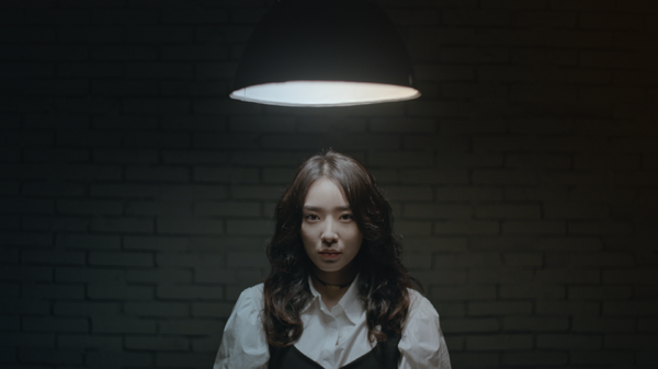 「ピンク・ライ ～嘘を知っても愛せますか？」第1話＆第2話　© 2022 Disney and related entities